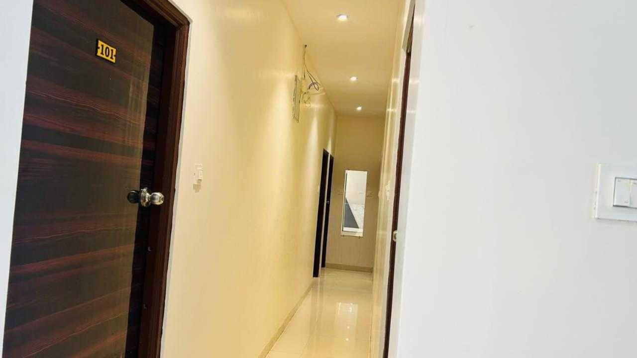 Oyo Hotel Elite Chandrapur エクステリア 写真