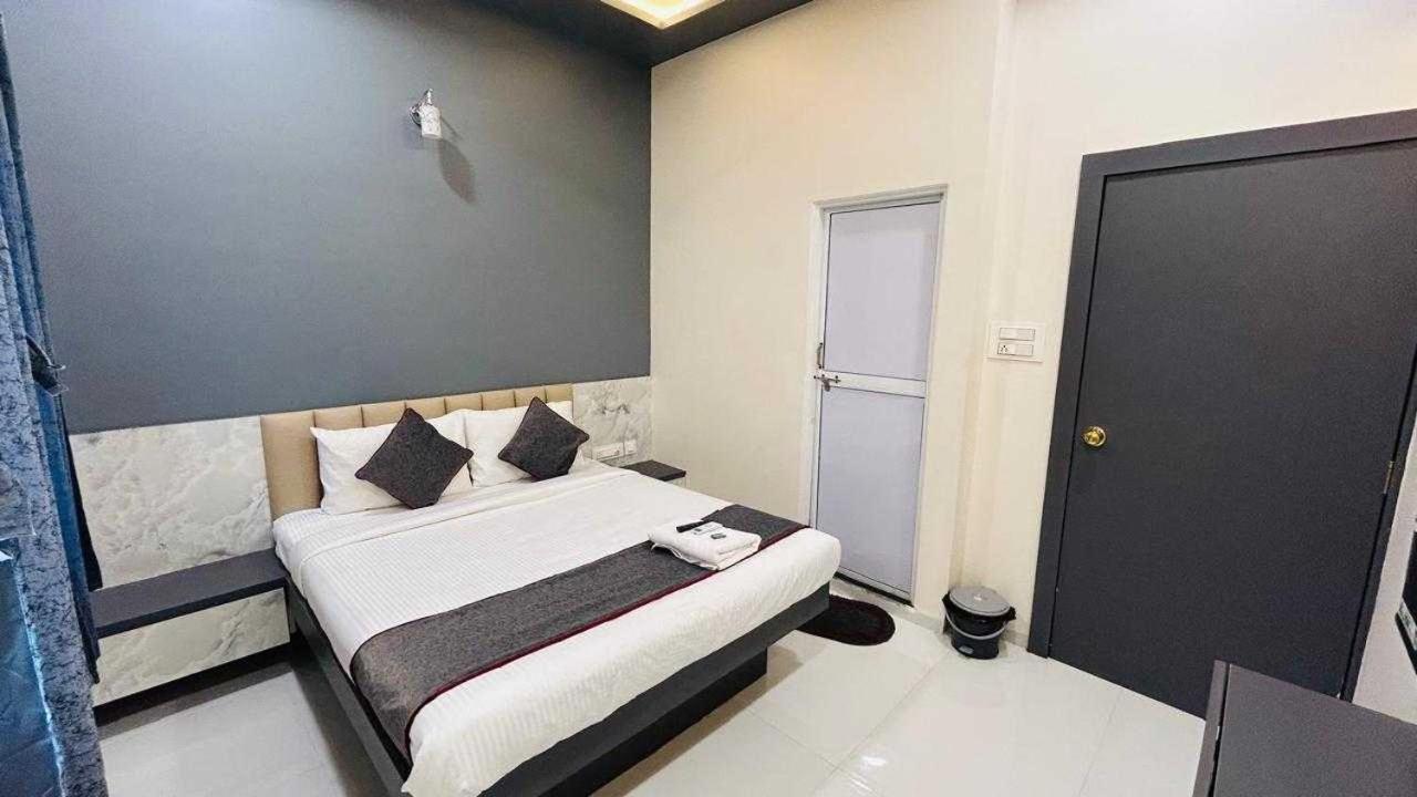 Oyo Hotel Elite Chandrapur エクステリア 写真