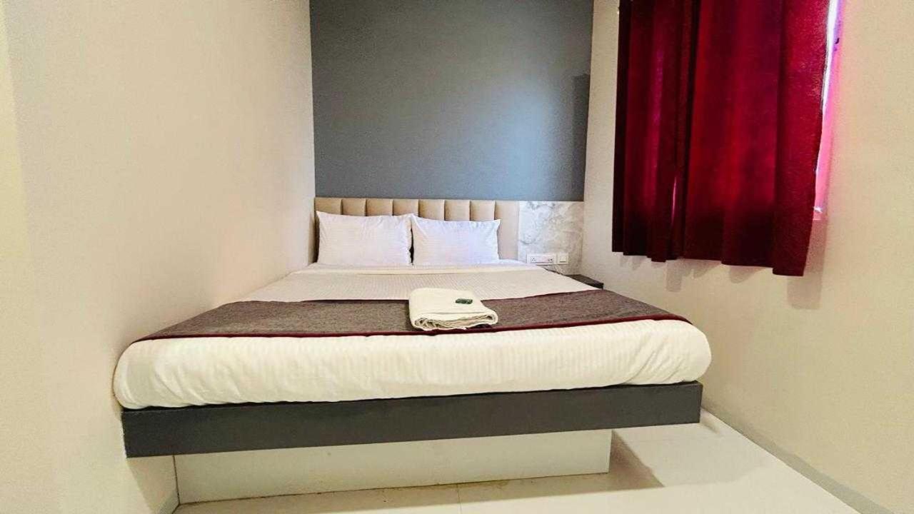 Oyo Hotel Elite Chandrapur エクステリア 写真