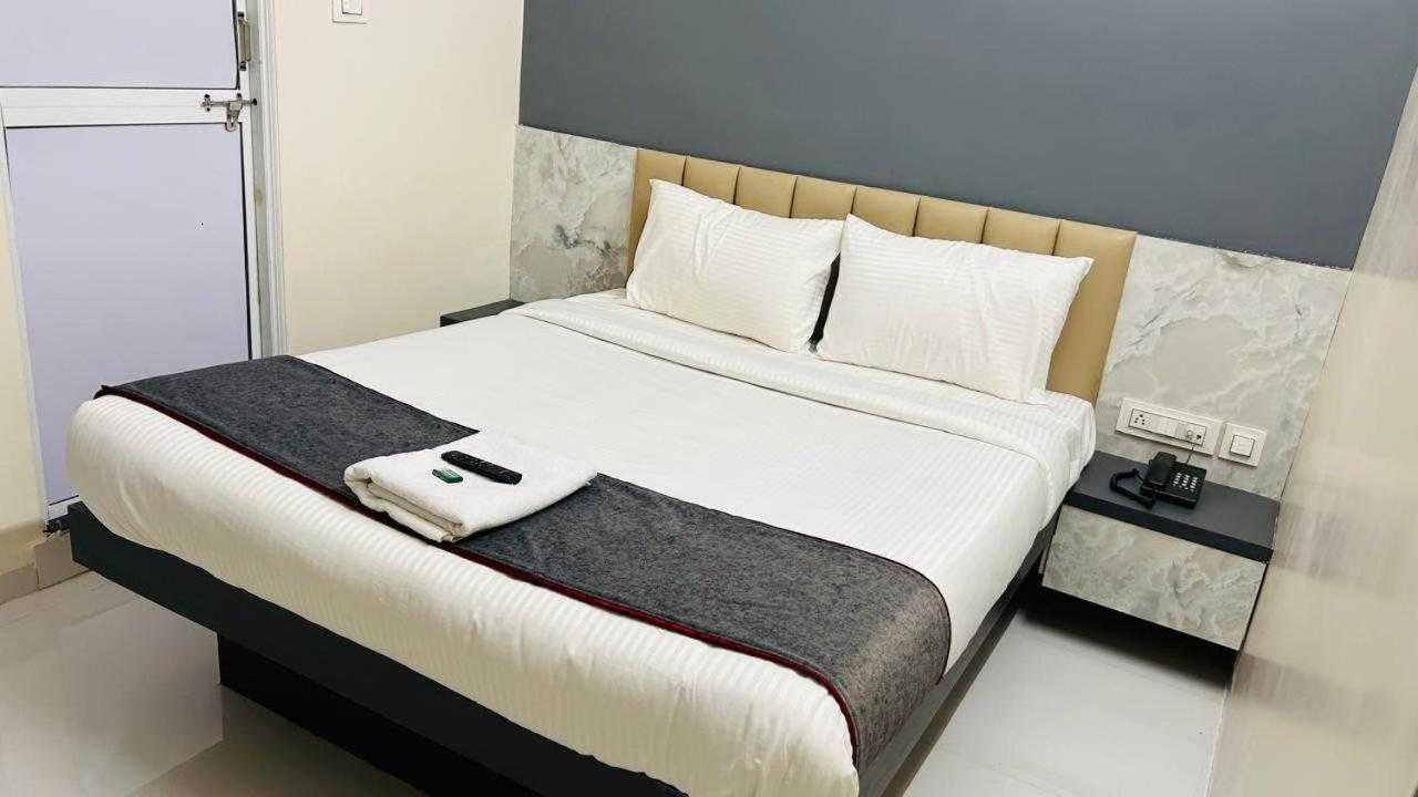 Oyo Hotel Elite Chandrapur エクステリア 写真